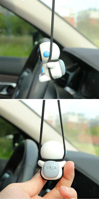 Gypsum Swing Astronaut Car Pendant Cartoon Robot Rearview Mirror Car Interior Accessories Auto Decoration Aromatherapy Ornament