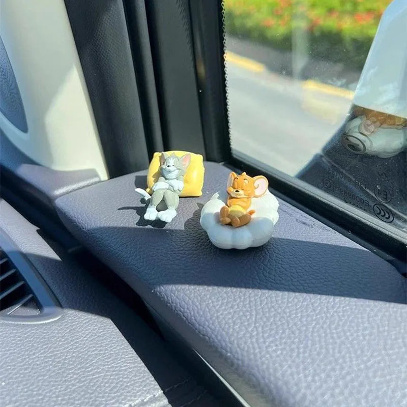 Kawaii Tom Jerry Ornament Cartoon Figure Mini Ornament Car Dashboard Interior Decor Desktop Office Display Accessory Gifts